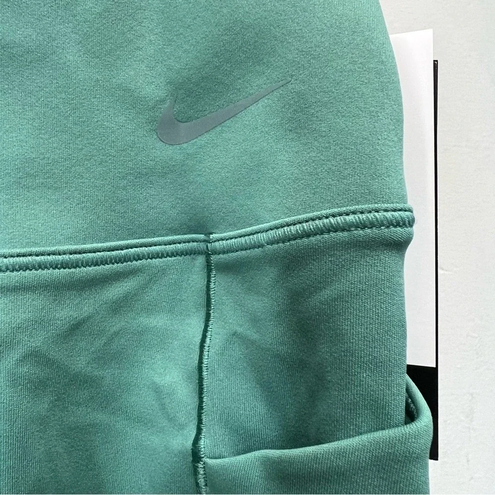 Nike Universa Women's Teal Green Athletic‎ Biker Shorts Xsmall